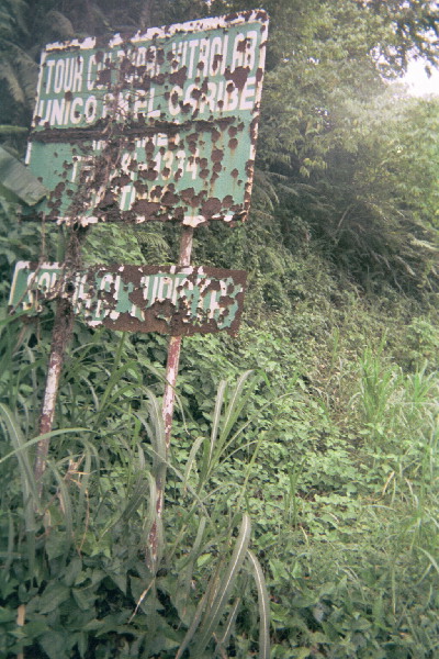 Dominican road sign